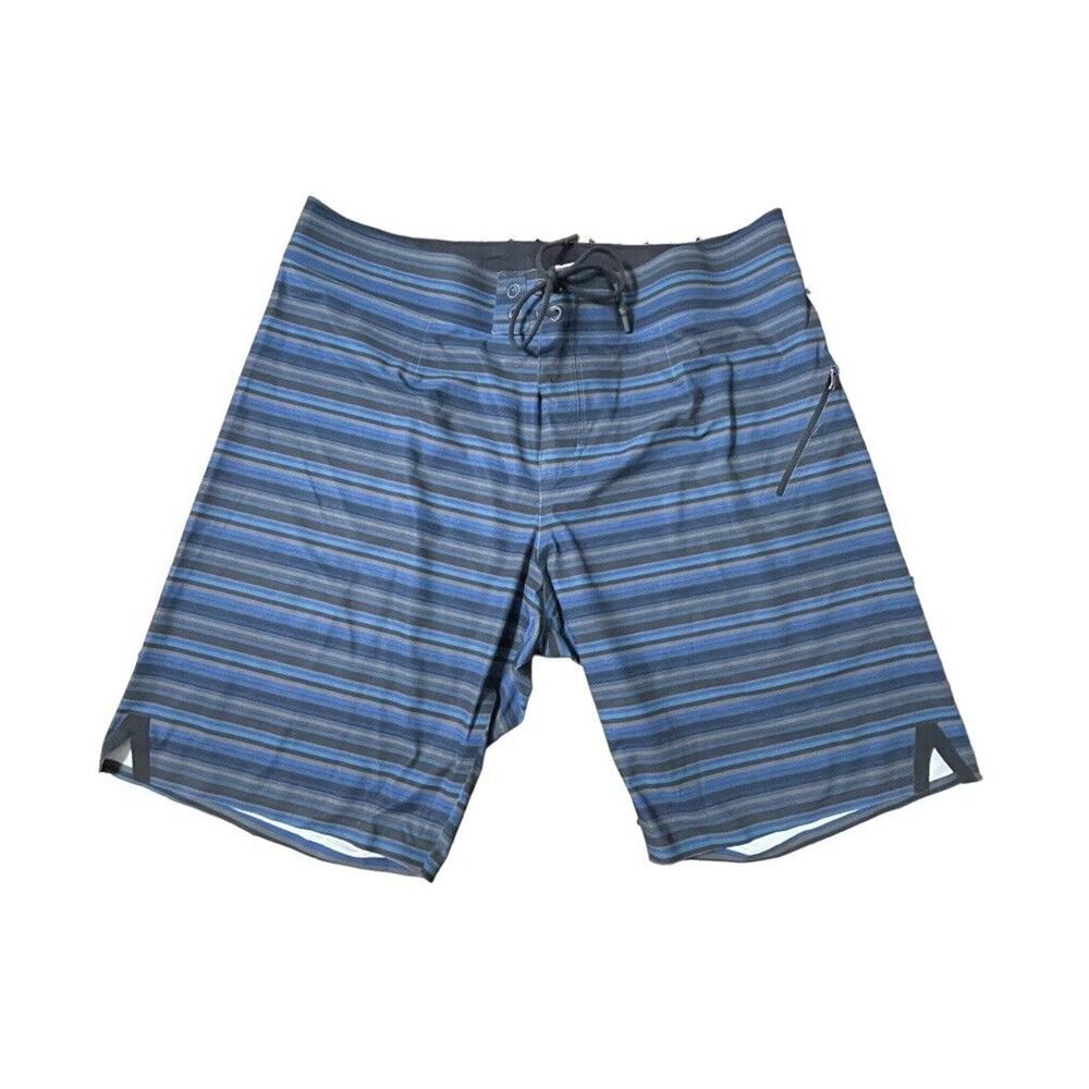 Lululemon Tech Board Shorts Mens Size 38 Blue Performance Foil Logo Stripes